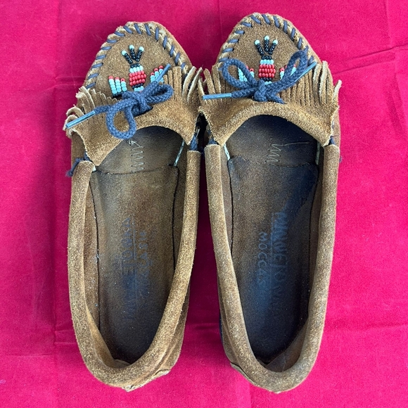 EUC Minnetonka Women's Thunderbird Moccasins, Brown Suede, Sz 6 - Picture 9 of 13